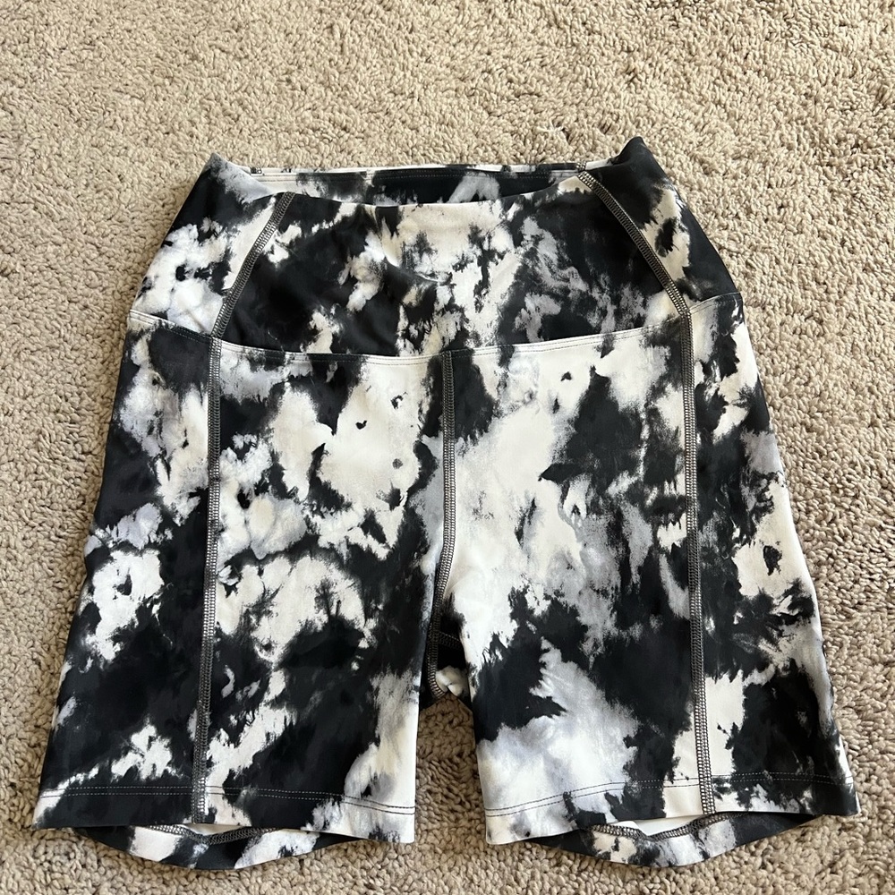 Year of Ours Watercolro Black and White Tie-Dye Shorts
